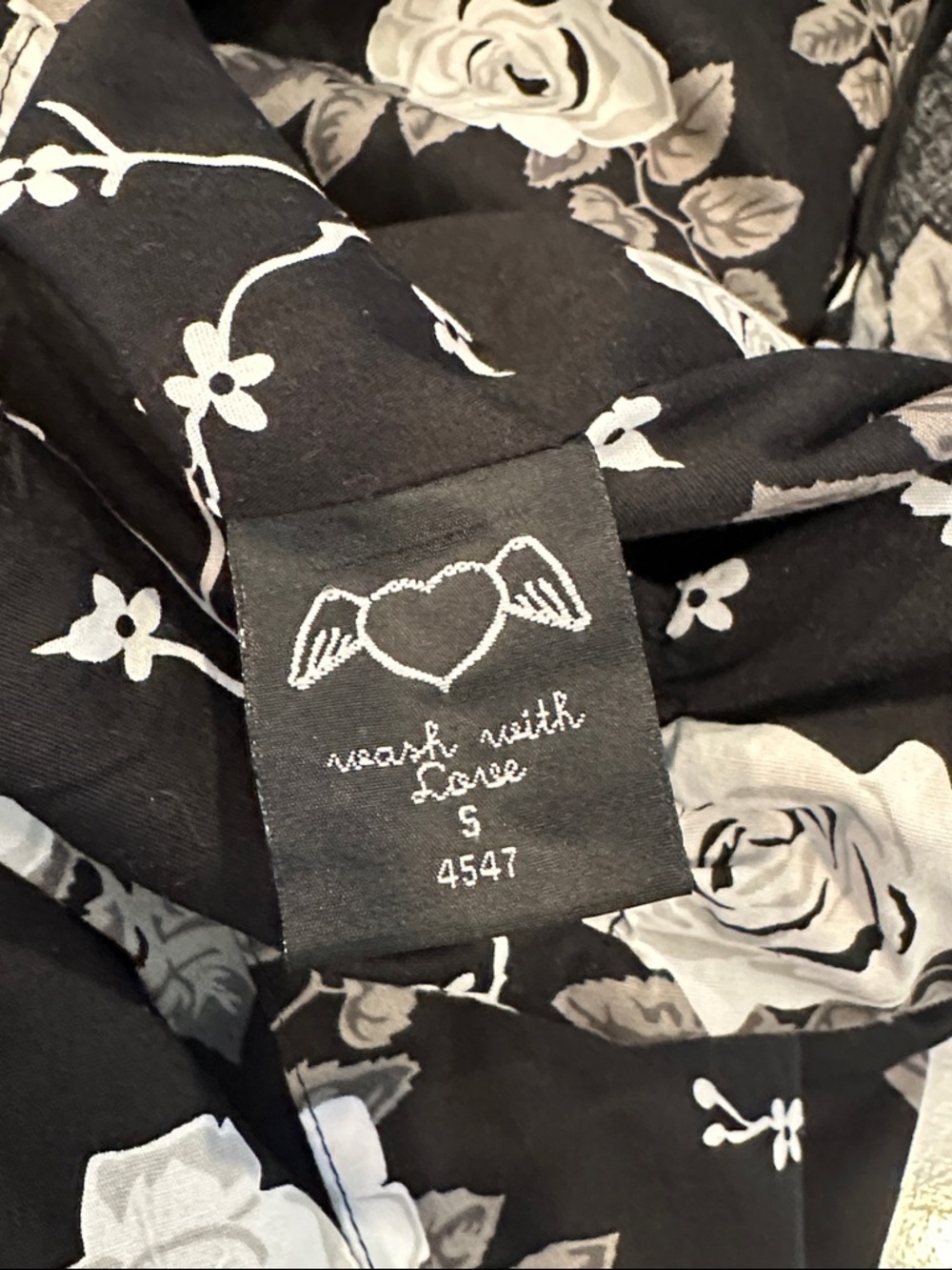 Hell Bunny Sz S Vixen Black and White Rose Print Sweetheart Mini Dress • NWT! - Picture 13 of 14